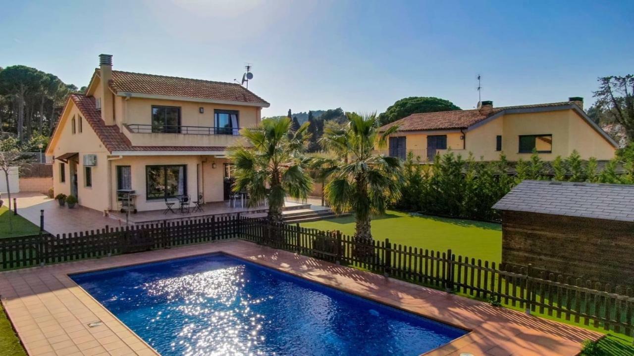 Luxury Villa Near The Sea Сан Антони де Калоне Екстериор снимка